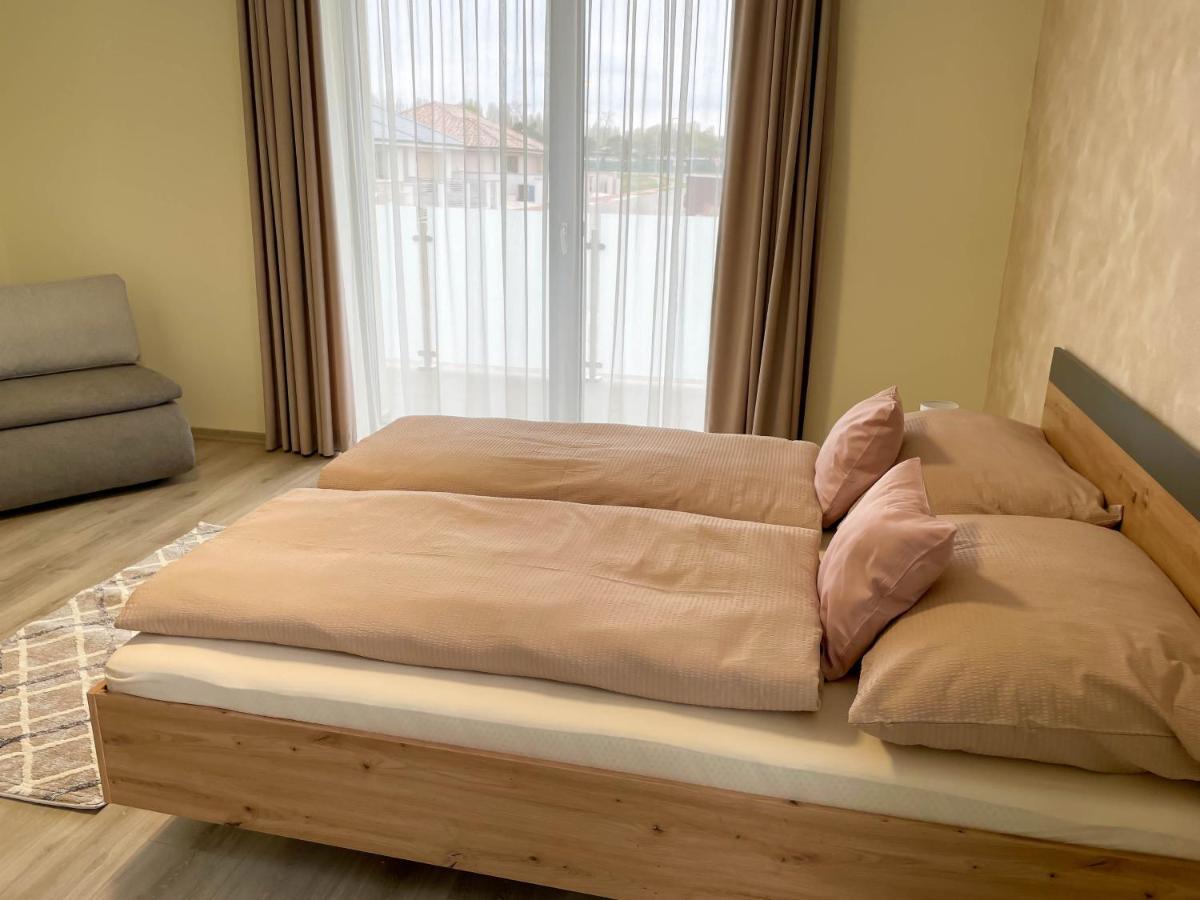 Apartmany Katalin Dunajská Streda المظهر الخارجي الصورة